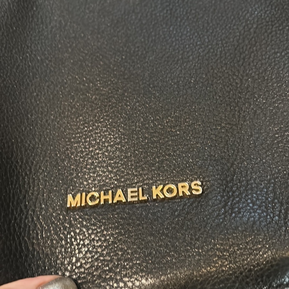 Michael Kors | Brooke Pebbled Blk Leather Satchel - Picture 9 of 10